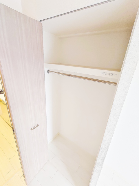 収納　クローゼット付