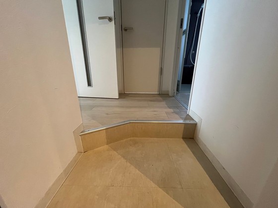 玄関　※別号室写真使用