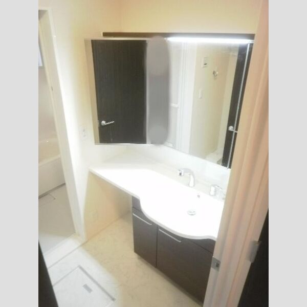 洗面設備　洗髪洗面化粧台