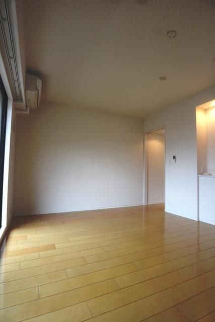 居室・リビング　★明るいリビング★