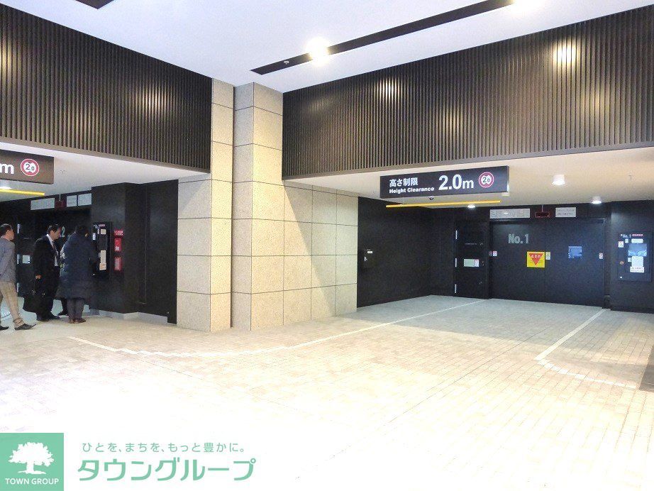 エントランス　エントランス