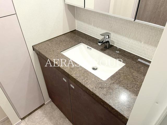 洗面設備　同仕様