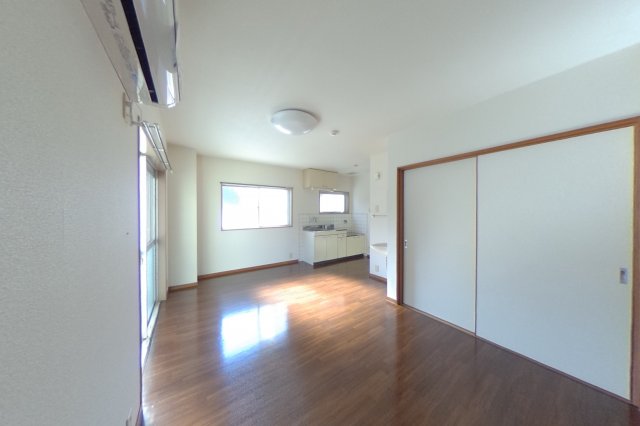 居室・リビング　2021年10月撮影※現況を優先します