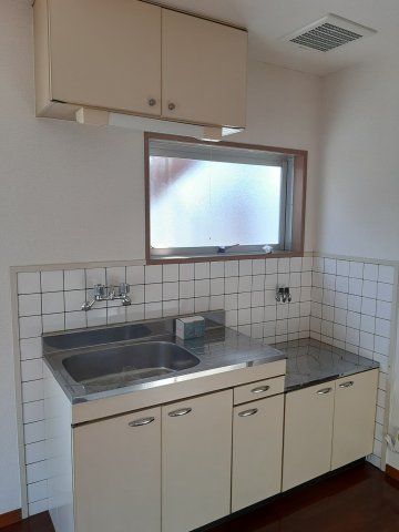 キッチン　2021年10月撮影※現況を優先します