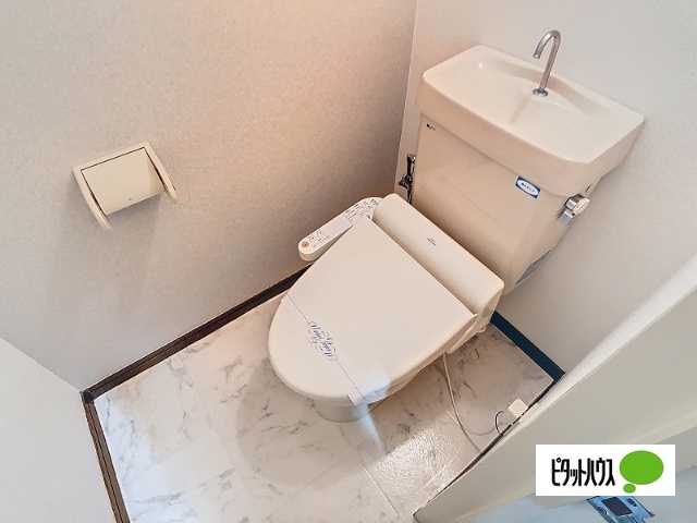 トイレ　別の部屋の写真です