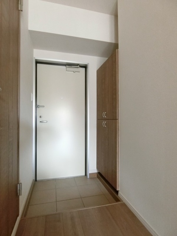 玄関　図面と現状に相違がある場合には現状を優先