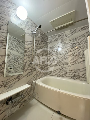 バス・シャワールーム　Y s　Court東梅田（ワイズコートヒガシウメダ）　浴室