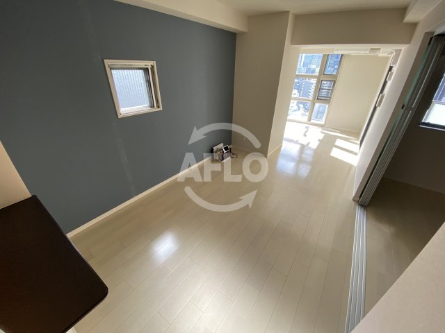 居室・リビング　Y s　Court東梅田（ワイズコートヒガシウメダ）　リビン