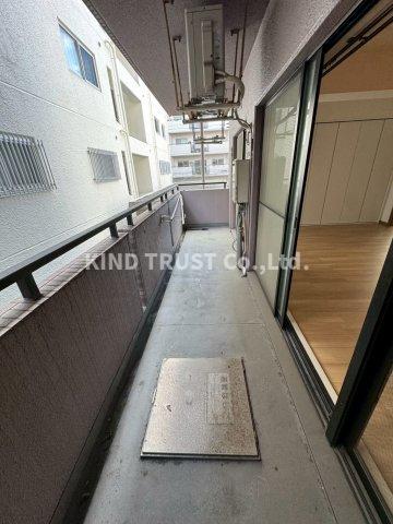 バルコニー　お洗濯にも便利なバルコニー付き