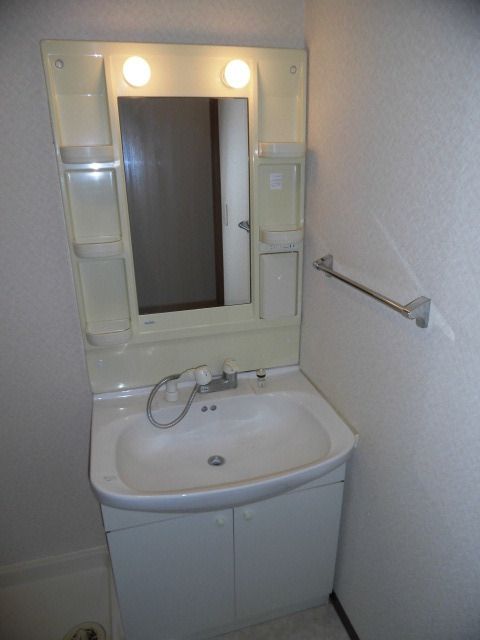 洗面設備　嬉しい独立洗面台