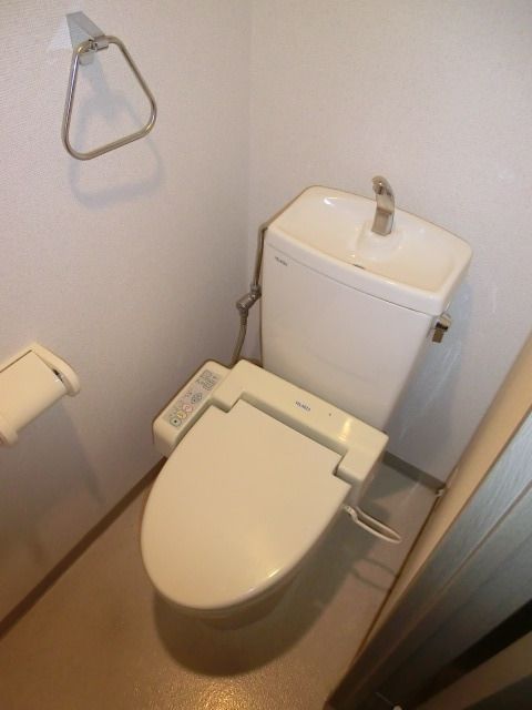 トイレ　清潔感のあるトイレ