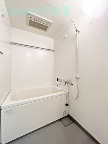バス・シャワールーム　お風呂です