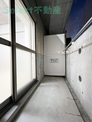 バルコニー　バルコニーがあります