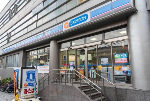 コンビニ　ローソンJPローソン代々木局店（コンビニ）まで379m