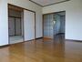 居室・リビング　部屋によって反転タイプがございます。