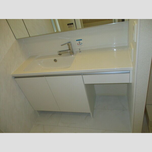 洗面設備　洗髪洗面化粧台