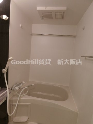 バス・シャワールーム　セレニテ三国プリエ