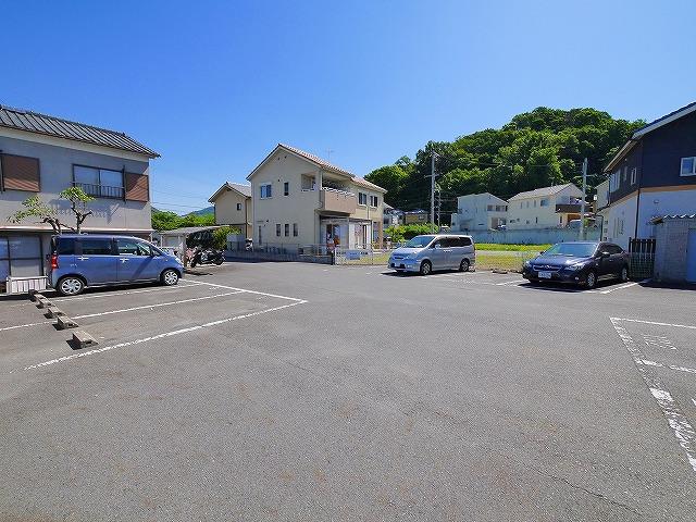 駐車場　駐車場があります