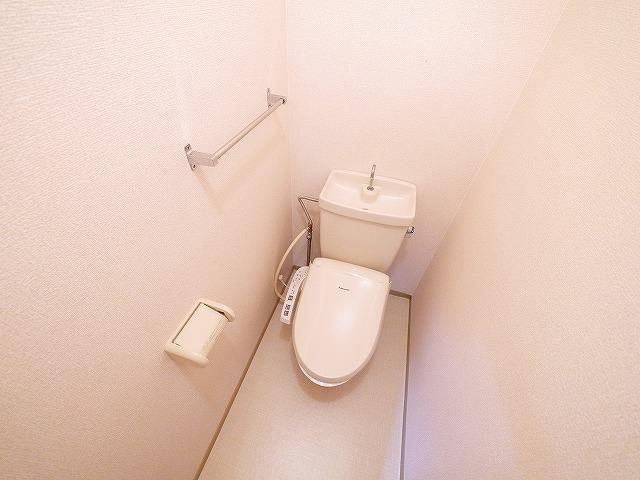 トイレ　シンプルで使いやすいトイレです