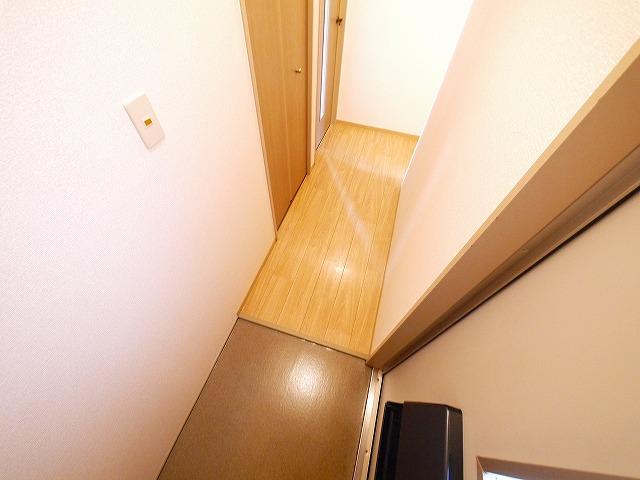 玄関　収納もある玄関です