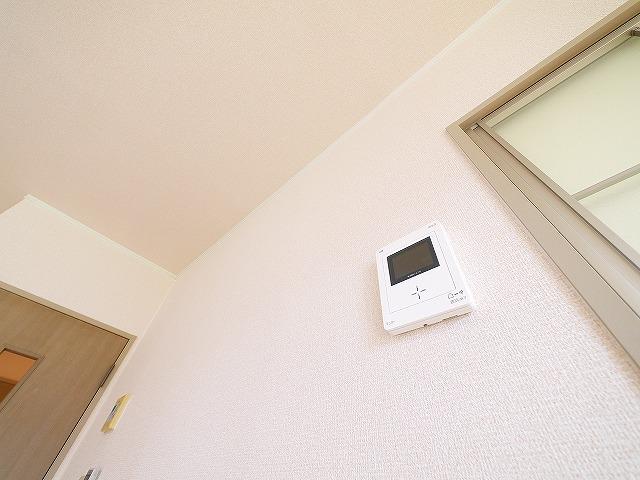 セキュリティ　モニター付きインターホーン