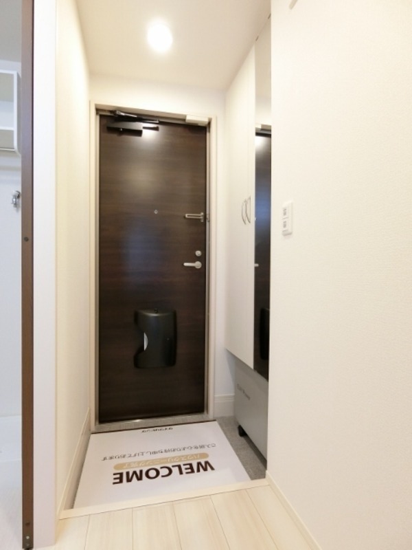 玄関　図面と現状に相違がある場合には現状を優先