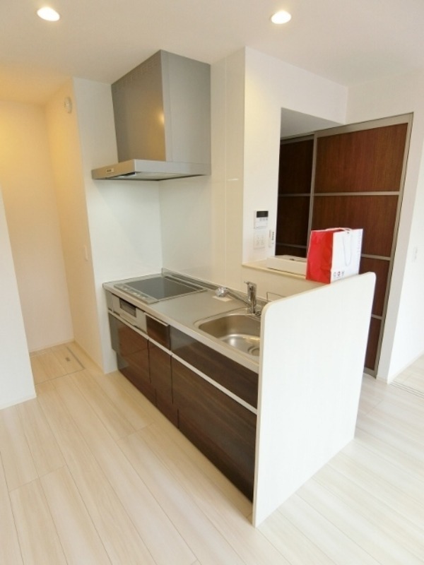 キッチン　図面と現状に相違がある場合には現状を優先