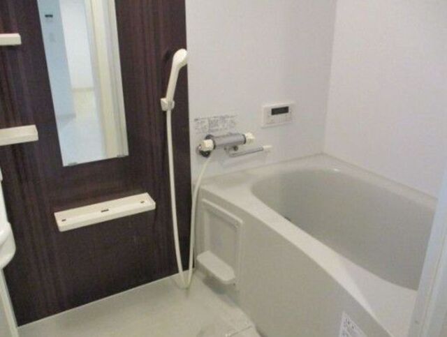 バス・シャワールーム　※別室の参考写真の為、現況優先です。