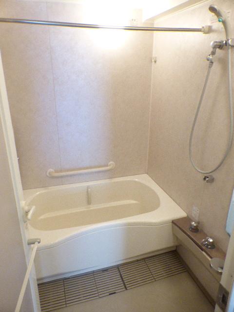 バス・シャワールーム　バス※別部屋参考写真