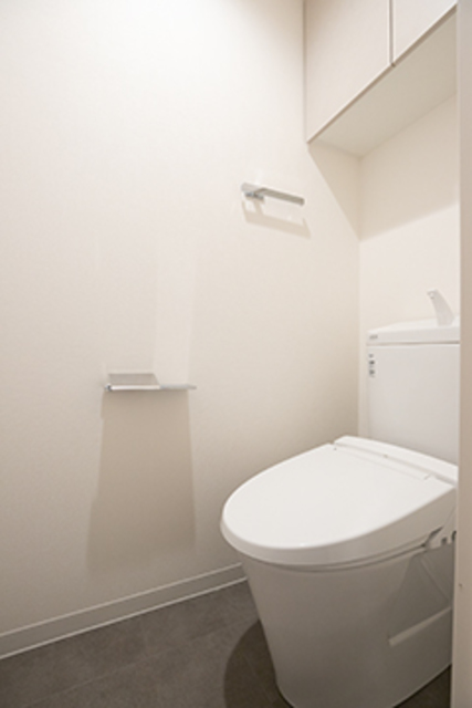 トイレ　※写真は同タイプ住戸です。