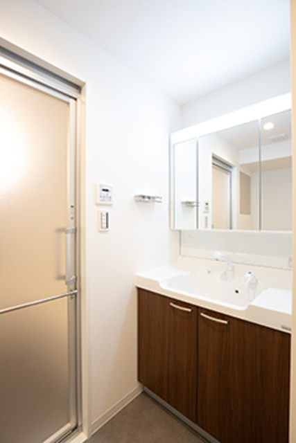 洗面設備　※写真は同タイプ住戸です。