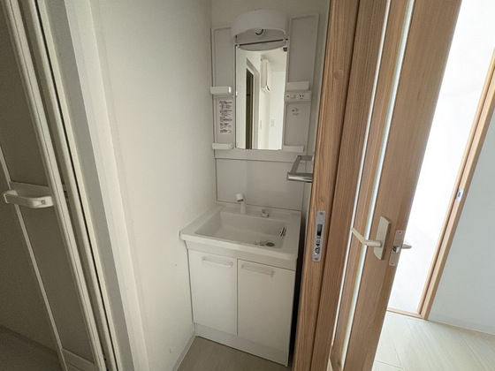 洗面設備　※別部屋の写真です