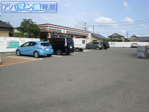 コンビニ　セブンイレブン新潟坂井東店（コンビニ）まで697m