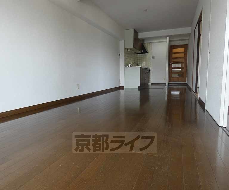 居室・リビング　広々としたお部屋です。