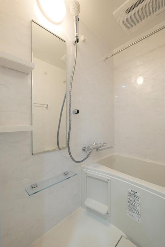 バス・シャワールーム　■浴室暖房乾燥機能