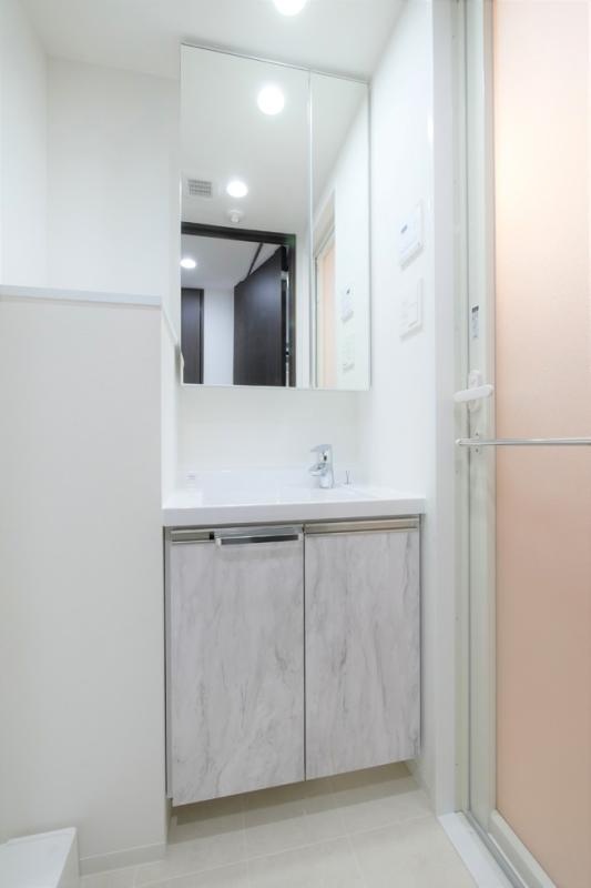 洗面設備　■独立洗面台