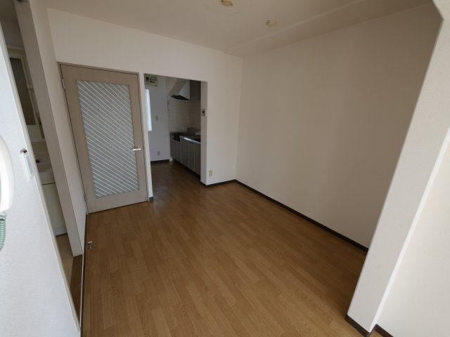 居室・リビング　ゆったり過ごせる居間です