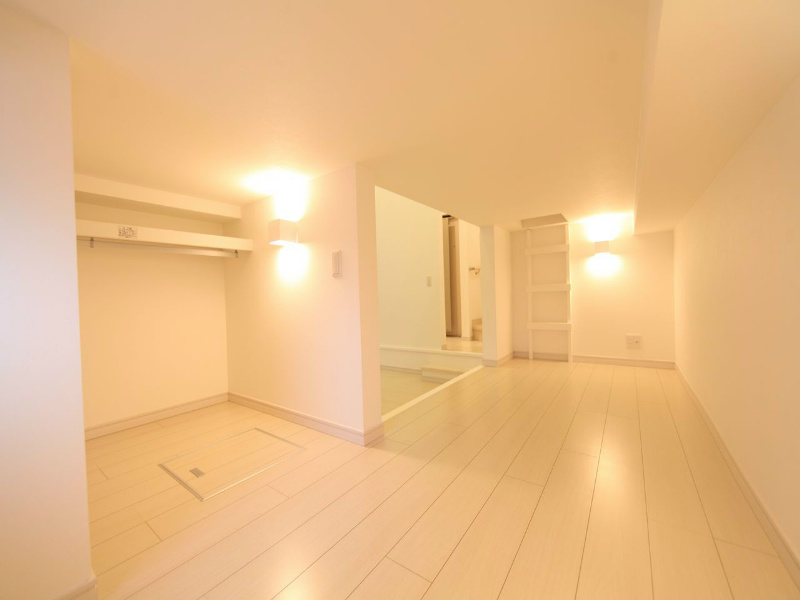 バルコニー　アンダーロフト5.2帖（収納としてもお部屋としても使えます）