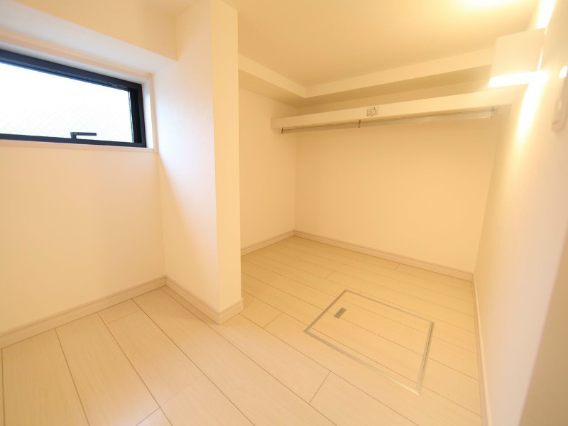 収納　ウォークインクローゼット付（収納充実してます）