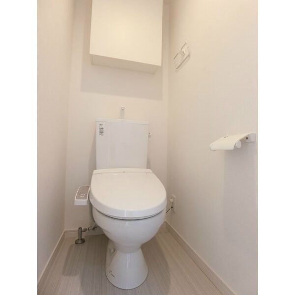 トイレ　同型タイプの為、現状を優先致します。