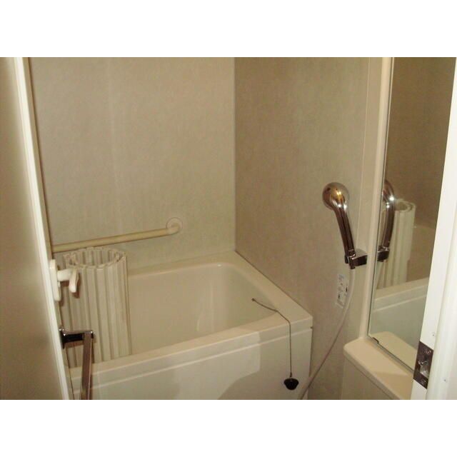 バス・シャワールーム　☆ゆったりくつろげるお風呂☆