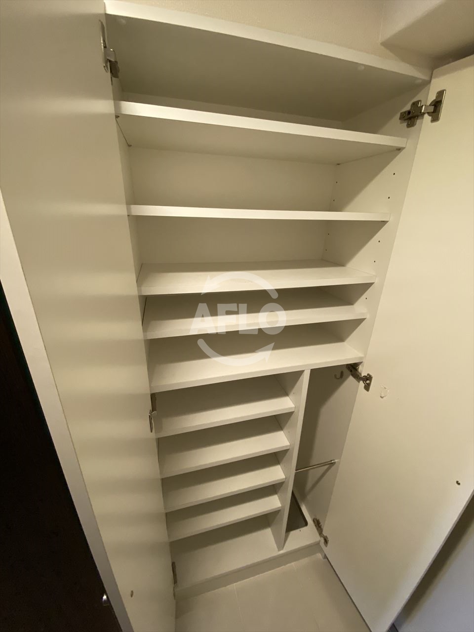 収納　エステムプラザ大手前エヴァース　シューズボックス