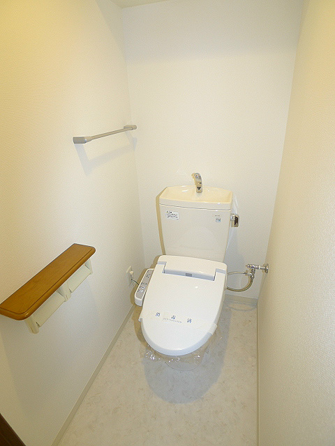 トイレ　ウォシュレット付きトイレ