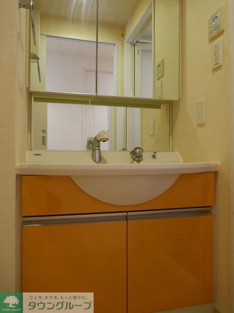 洗面設備　独立洗面化粧台