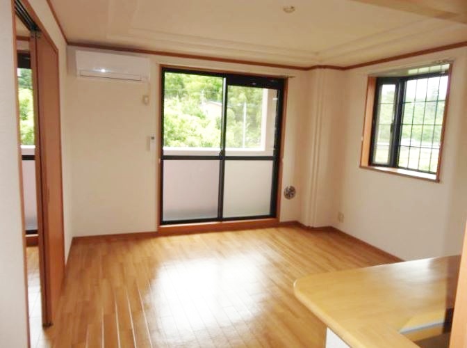 居室・リビング　使いやすい形の為、レイアウトを楽しめます♪