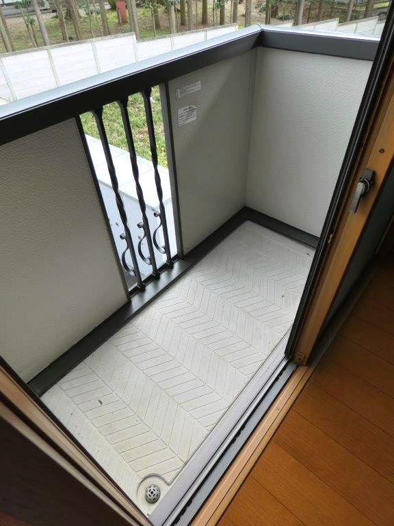 バルコニー　図面と現状に相違がある場合には現状を優先