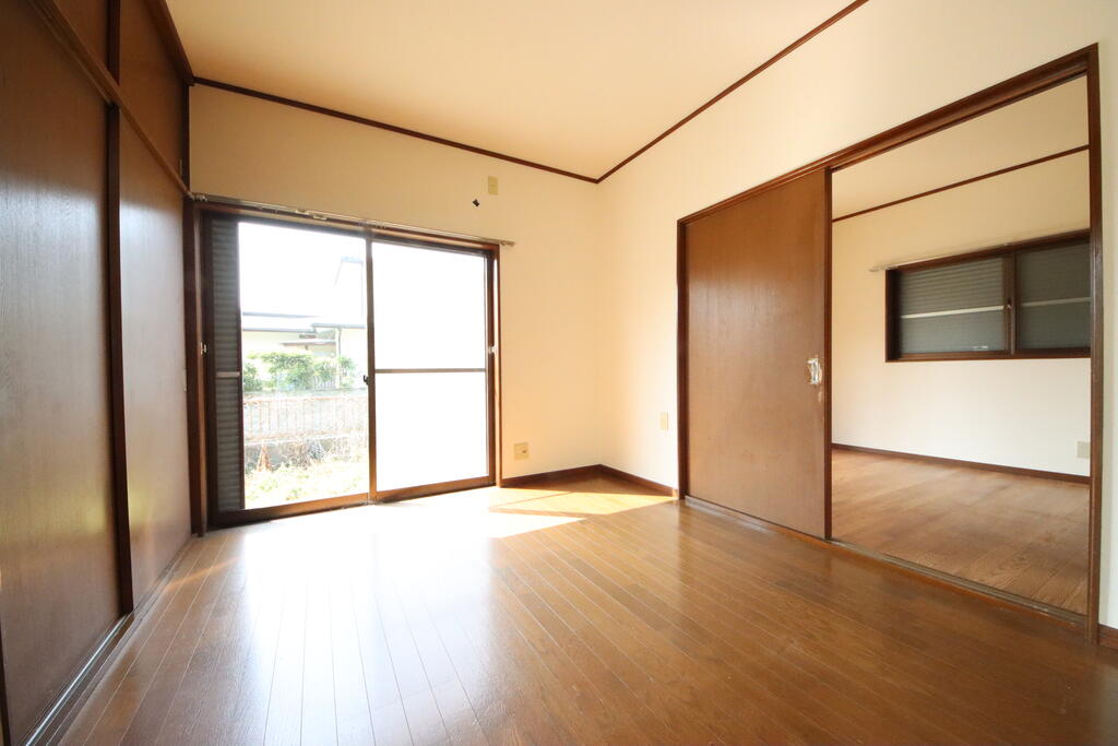 居室・リビング　明るい南向き