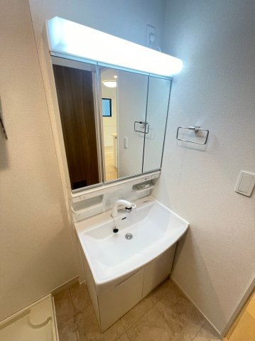 洗面設備　※同タイプの写真です