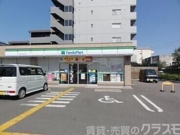 コンビニ　ファミリーマート西小路天神川店（コンビニ）まで344m