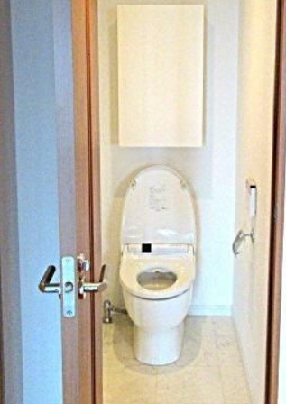 トイレ　コンパクトで使いやすいトイレです